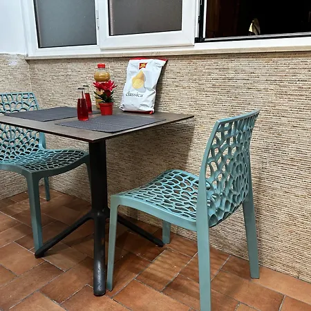 Don Michele Apartment Neapel